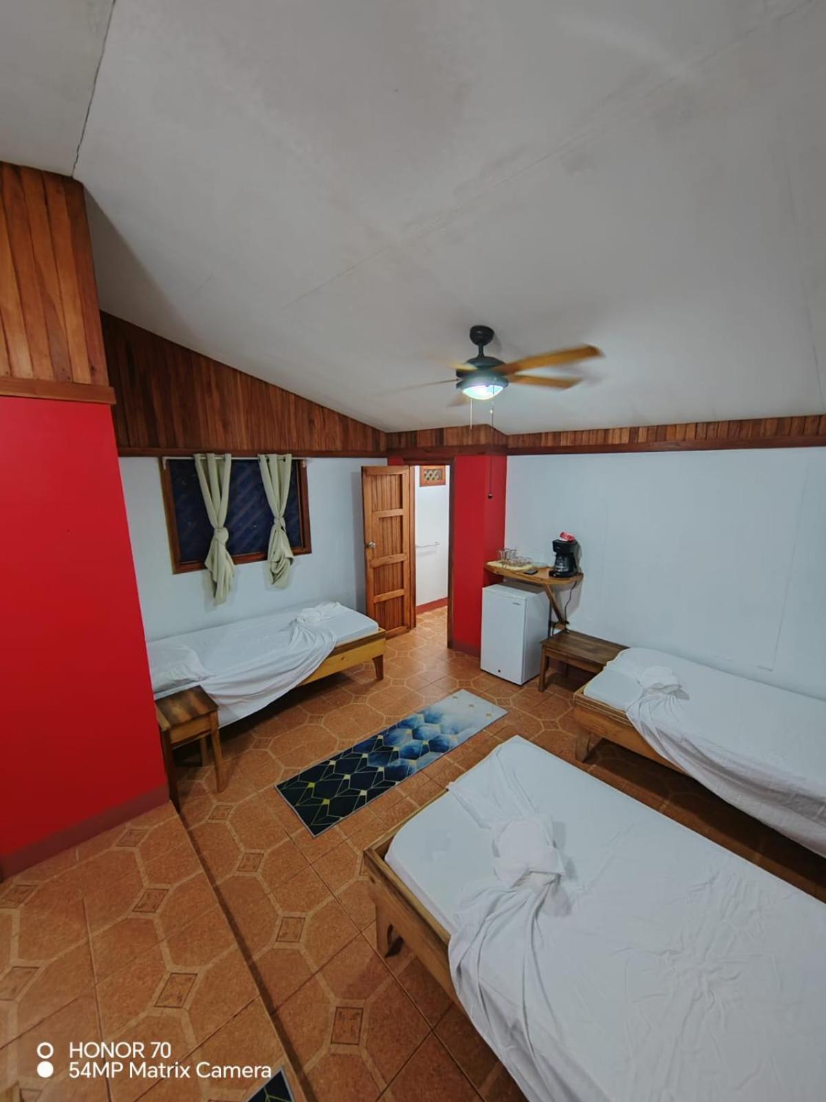 טורטוגוארו Hotel Don Quichotte מראה חיצוני תמונה