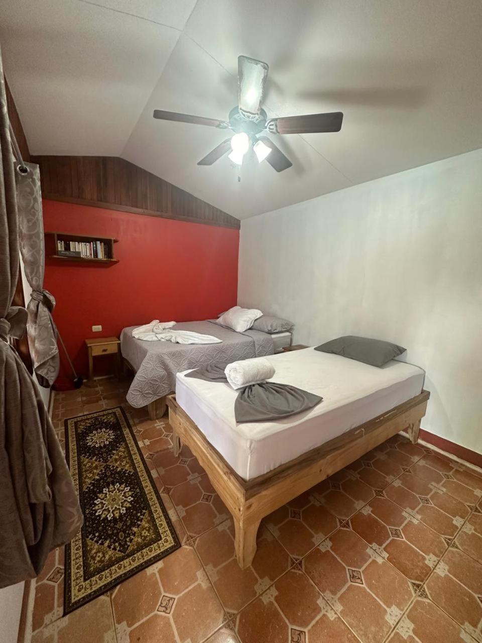 טורטוגוארו Hotel Don Quichotte מראה חיצוני תמונה